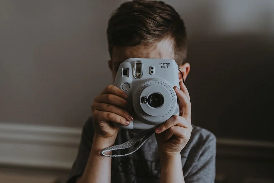 child-taking-picture.jpg